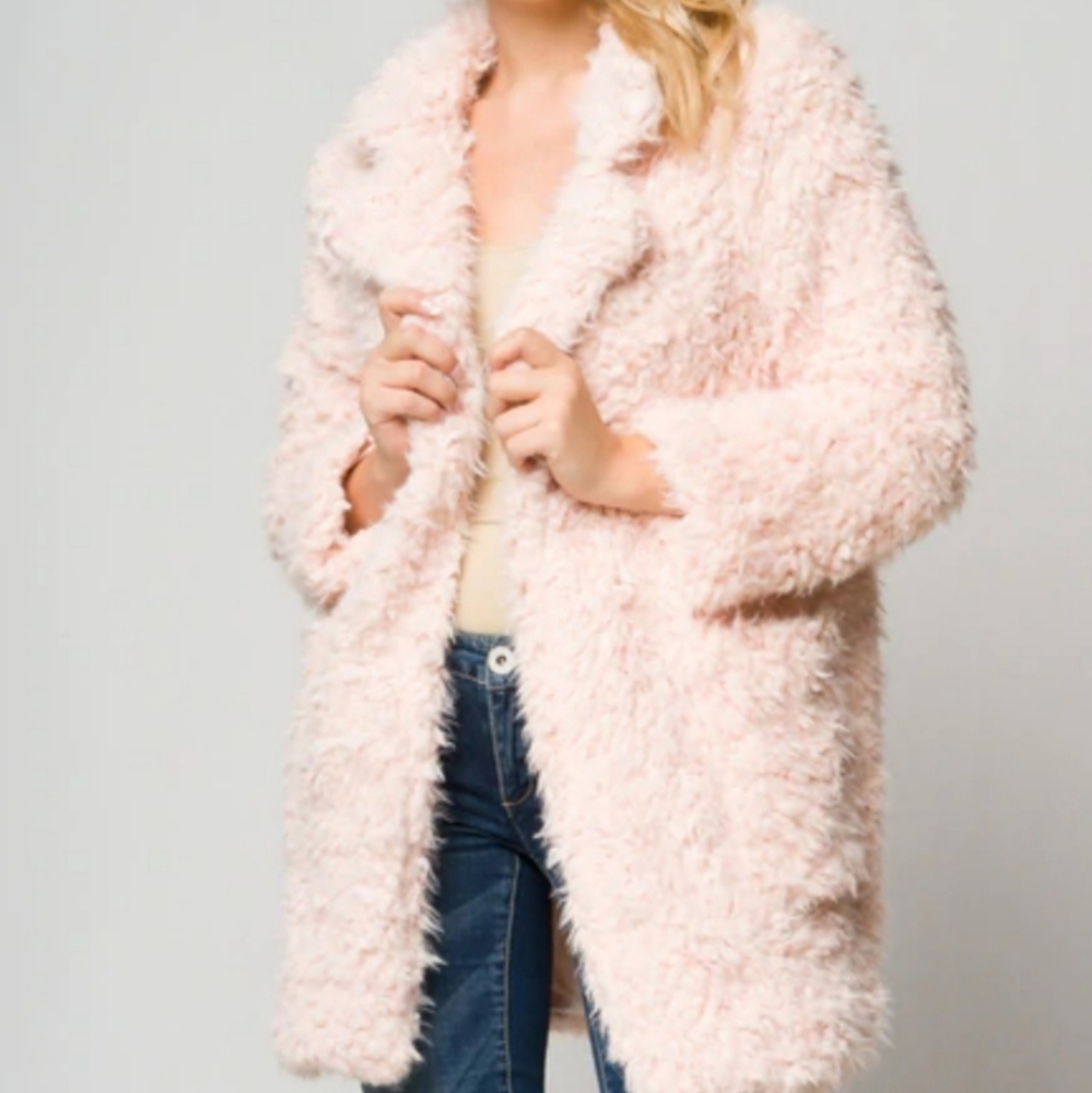 Blush Teddy Coat Super Fuzzy, Soft and Cozy - Picture 4 of 8